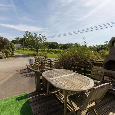 Holiday home Cabernet